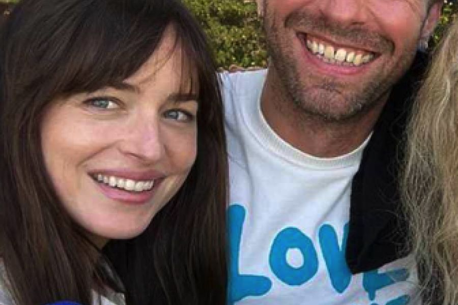 DAKOTA JOHNSON I CHRIS MARTIN