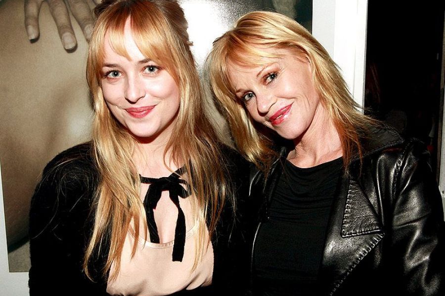 MAMA MELANIE I KĆER DAKOTA