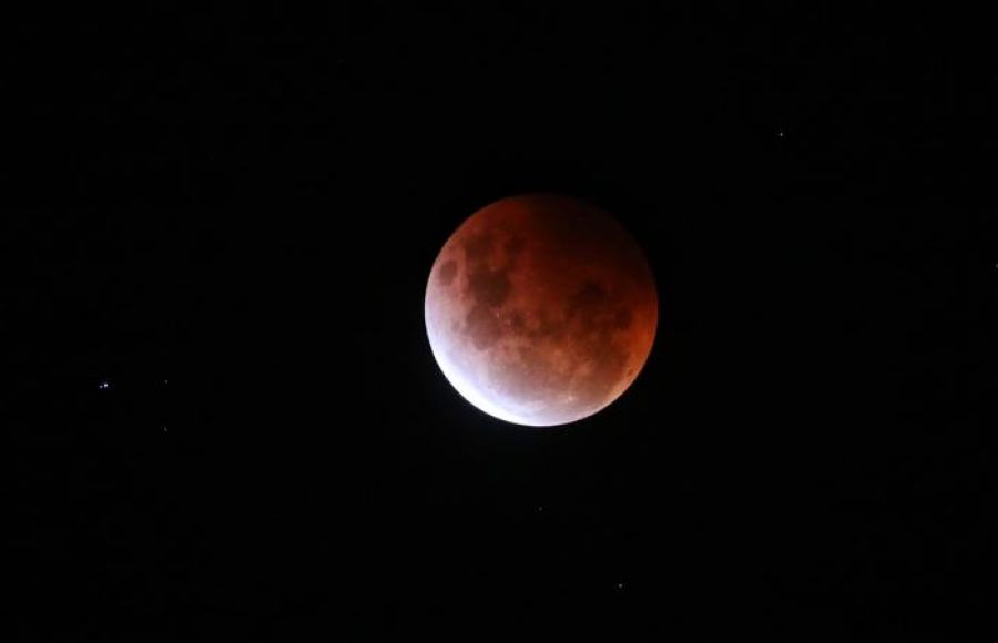 LUNARNA POMRČINA LUNARNA POMRČINA